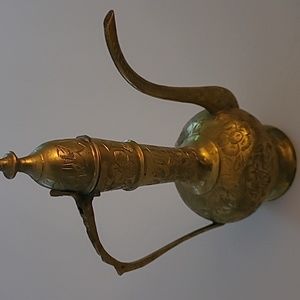 Vintage Ornate Etched Brass Genie Lamp